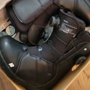 Women's K2 Contour Snowboard Boots, Worn 3 times, Size 8